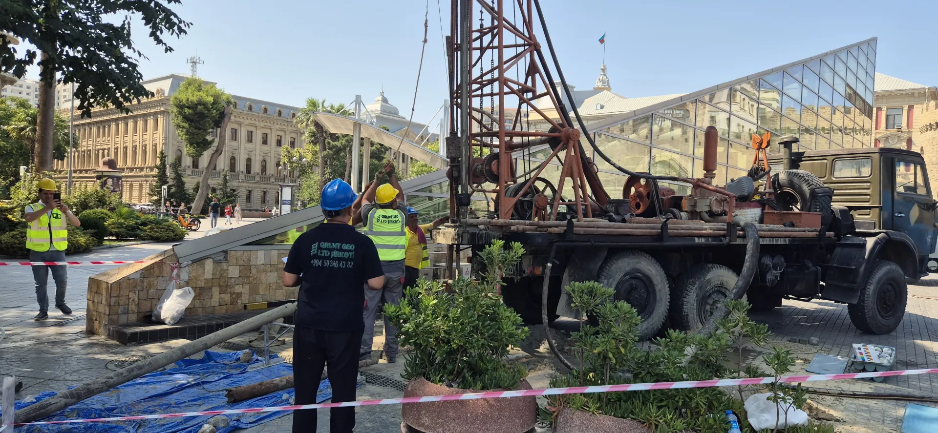 İçərişəhər metrosu sonrası dönmə kamerası və yeraltı dayanacaq